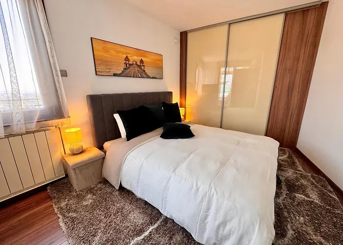 Luxury Penthouse On Rosehill With Free Garage Διαμέρισμα Βουδαπέστη