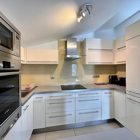 דירה Luxury Panoramic Penthouse With 3 Terraces And Free Garage בודפשט