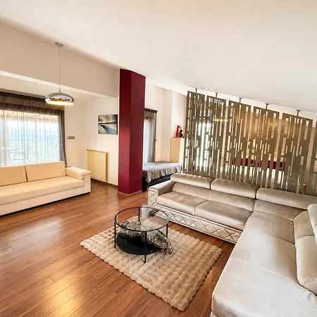 דירה Luxury Panoramic Penthouse With 3 Terraces And Free Garage