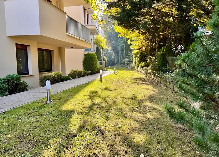 Luxury Penthouse On Rosehill With Free Garage アパート *